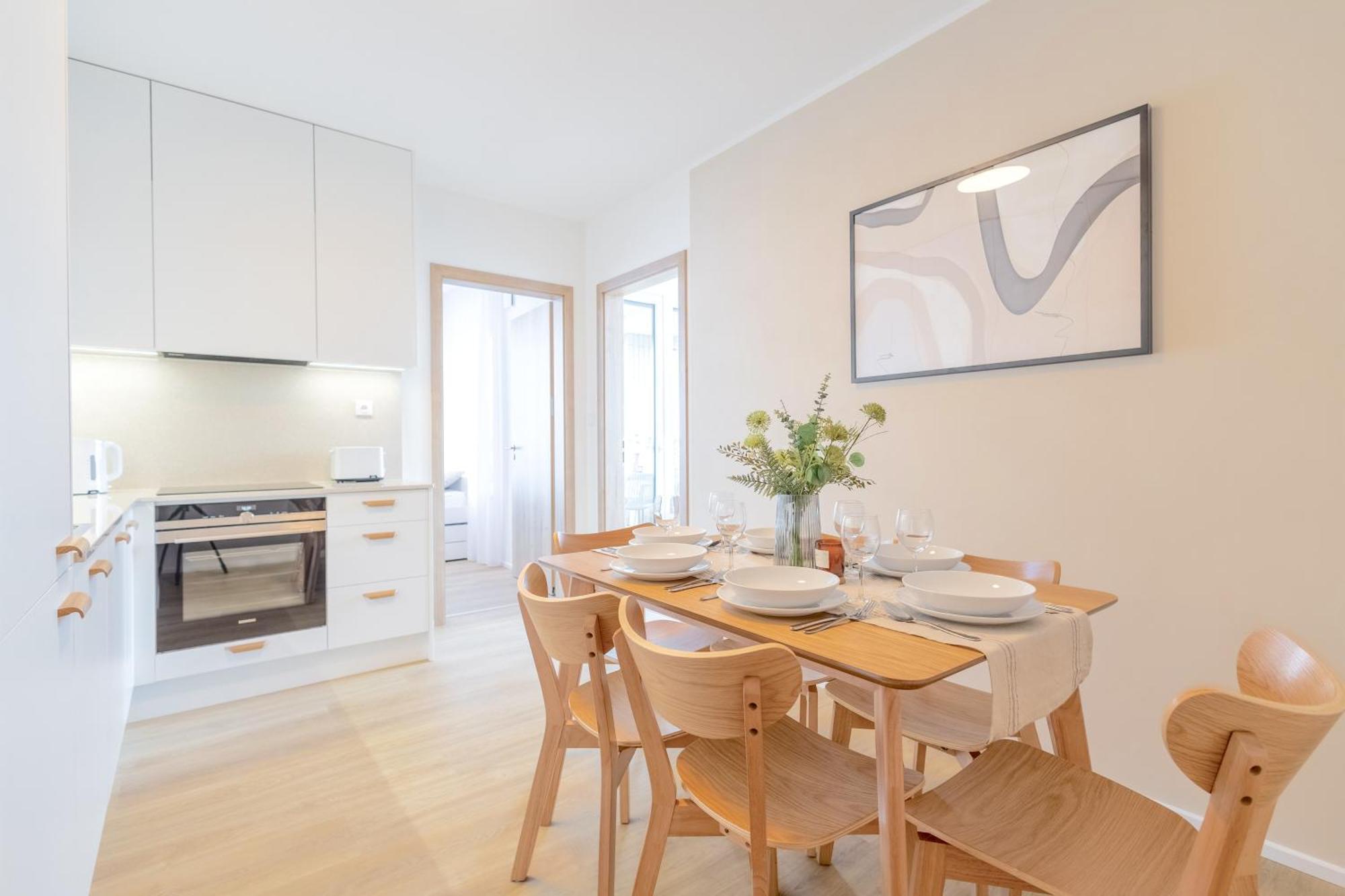 Апартаменти Bright 2Br - 8Th Floor, Balcony, Free Parking - By Gravity Прага Екстер'єр фото