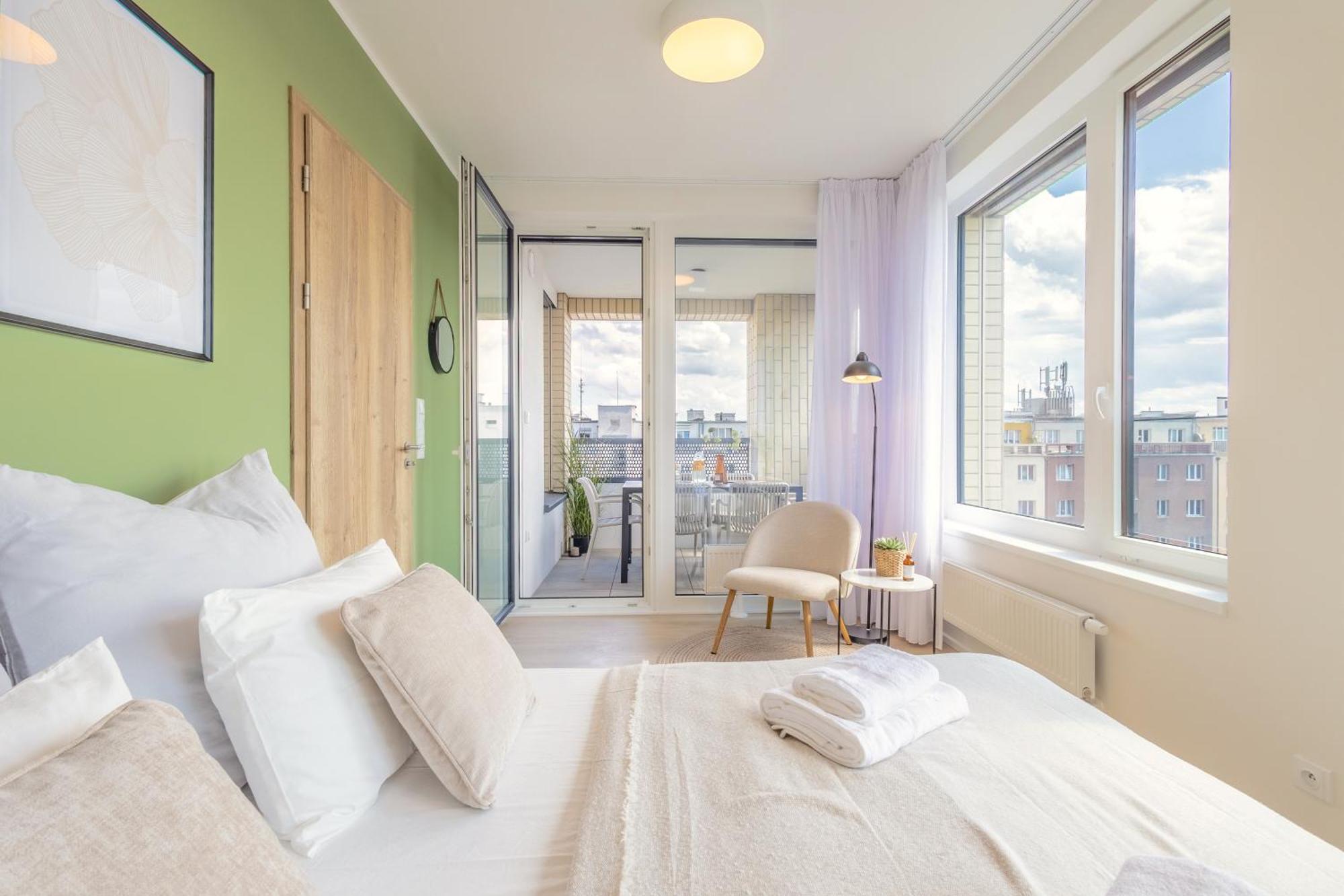 Апартаменти Bright 2Br - 8Th Floor, Balcony, Free Parking - By Gravity Прага Екстер'єр фото